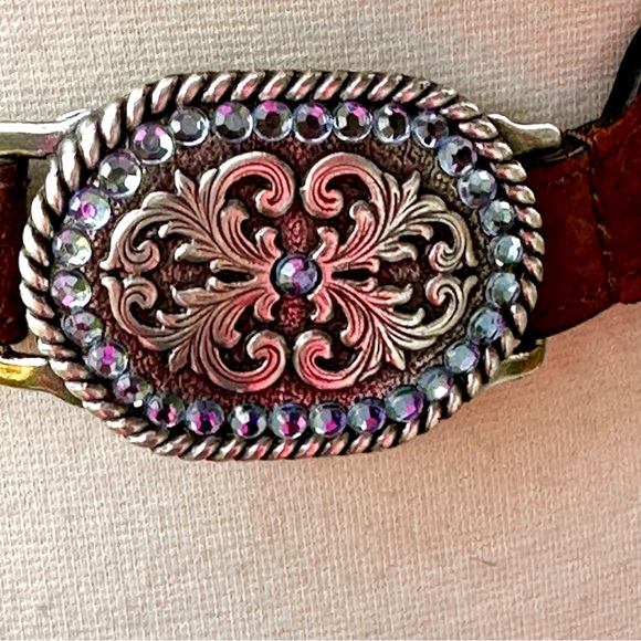 Ariat Women’s Handcrafted Brown Leather Belt Limited Edition Rhinestone Buckle - Picture 4 of 15